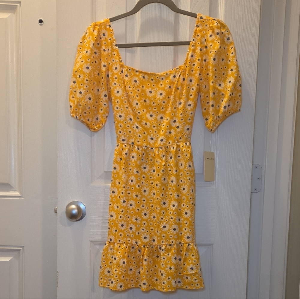 NWT Bebop Yellow Floral Dress with Blue and White Flowers - Size XS